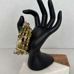 Vintage Gold and Green Beaded Bracelet lot C41